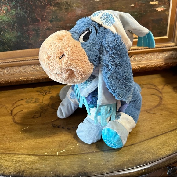 Disney Store Exclusive Winnie The Pooh Eeyore Winter Snowflake Plush Stuffed HTF - Picture 1 of 9